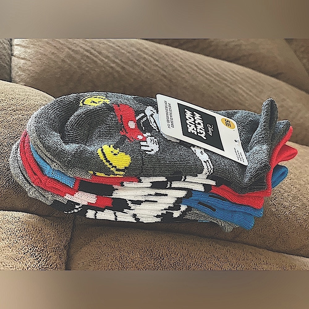 Disney Mickey Kids Socks — 5 Pairs [Shoe Size: 10 - 4] ✨HOST PICK!✨ - Picture 3 of 15